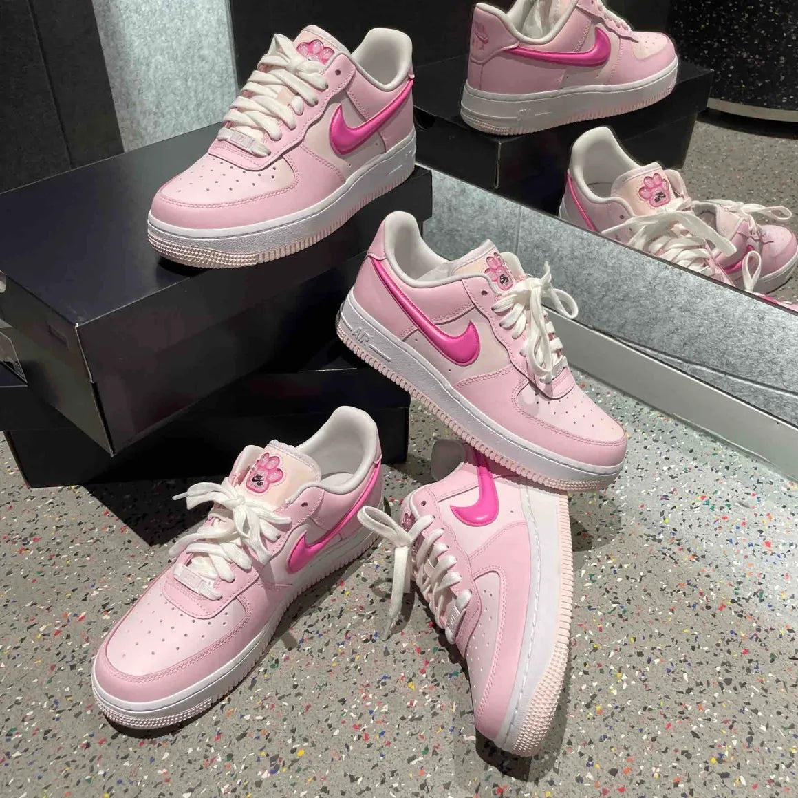 NIKE AIR FORCE 1 | BARBIE PINK