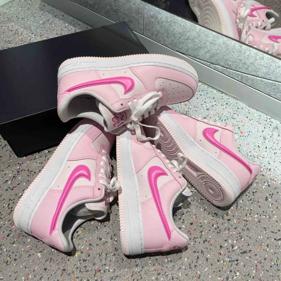 NIKE AIR FORCE 1 | BARBIE PINK