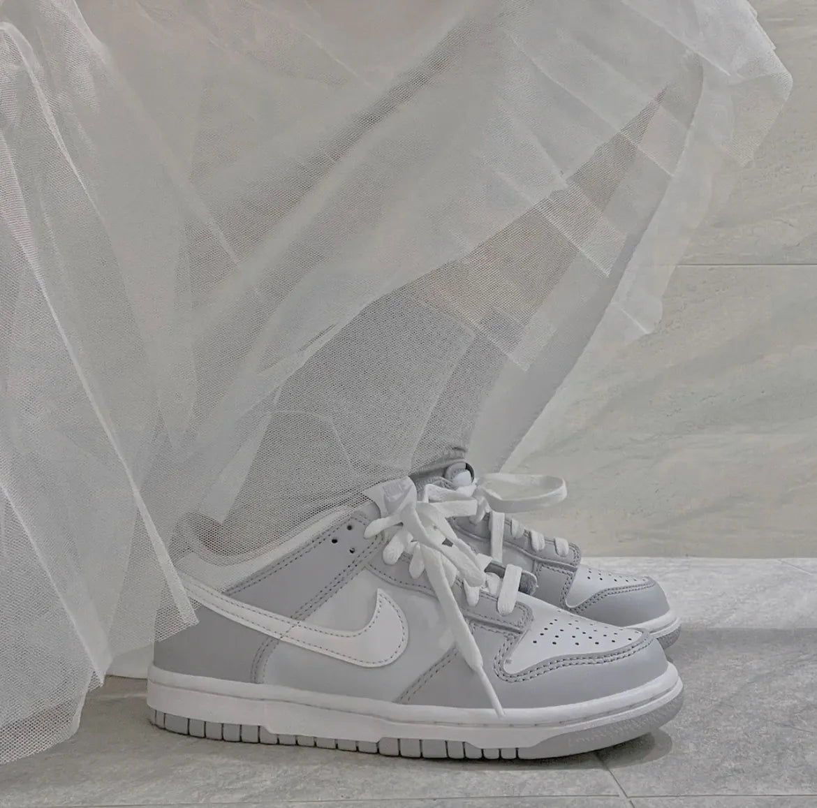 NIKE DUNK LOW GS | TWO TONE GREY