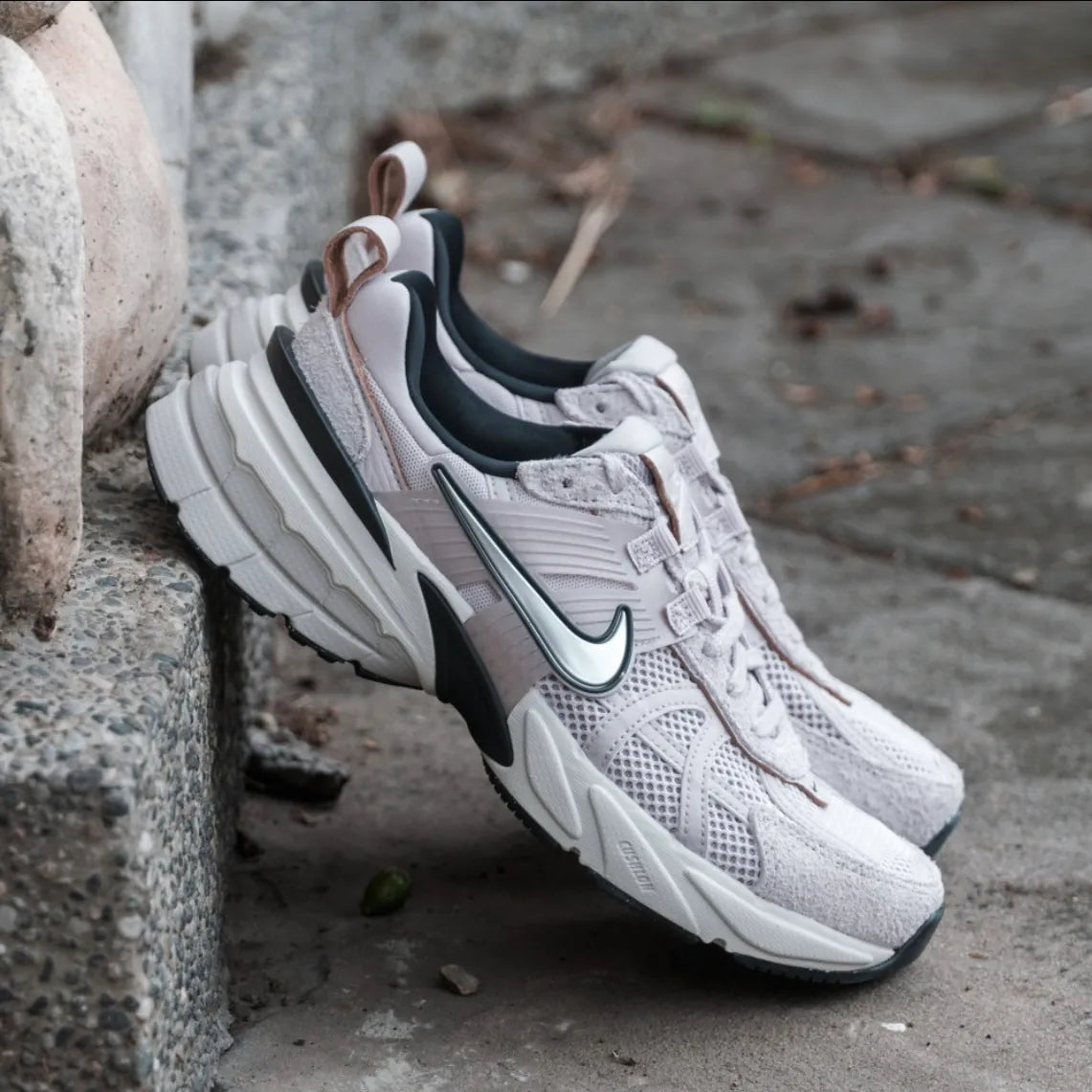NIKE V2K RUN | PURPLE PINK