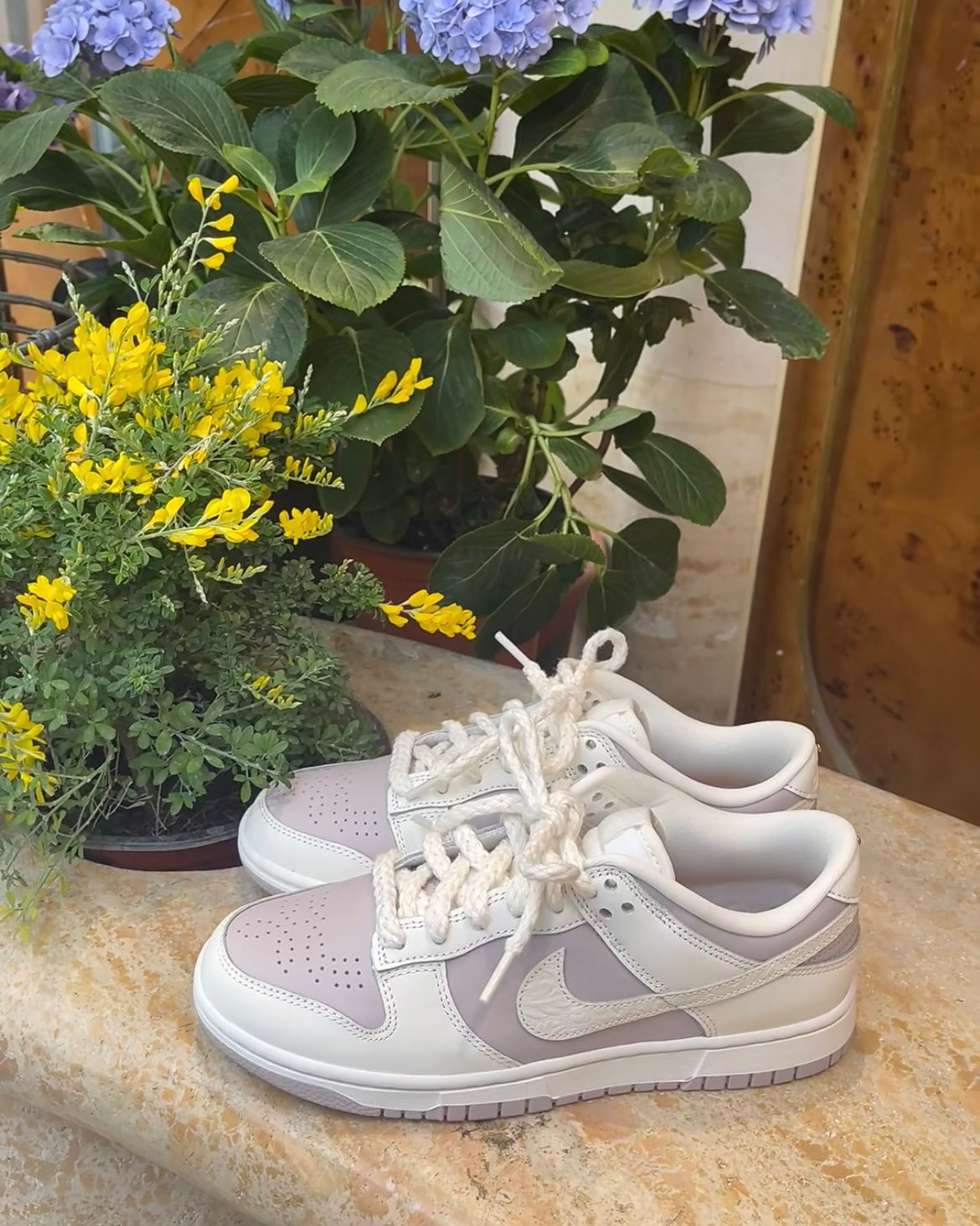 NIKE DUNK LOW | MILKY TARO