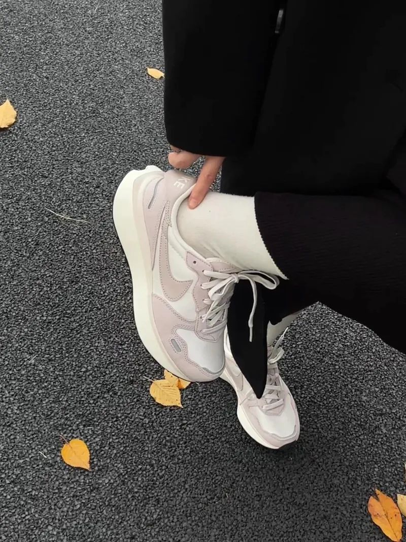 NIKE PHOENIX WAFFLE | GREY BEIGE