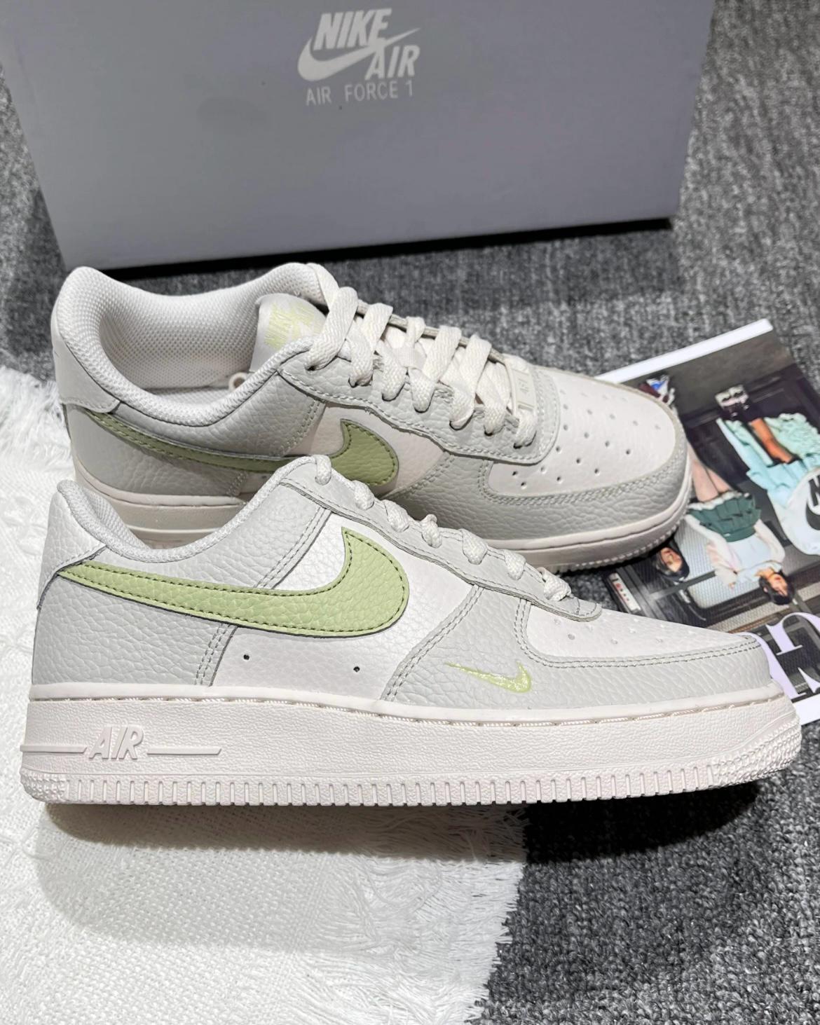 NIKE AIR FORCE 1 MINI SWOOSH | GREY PASTEL MINT
