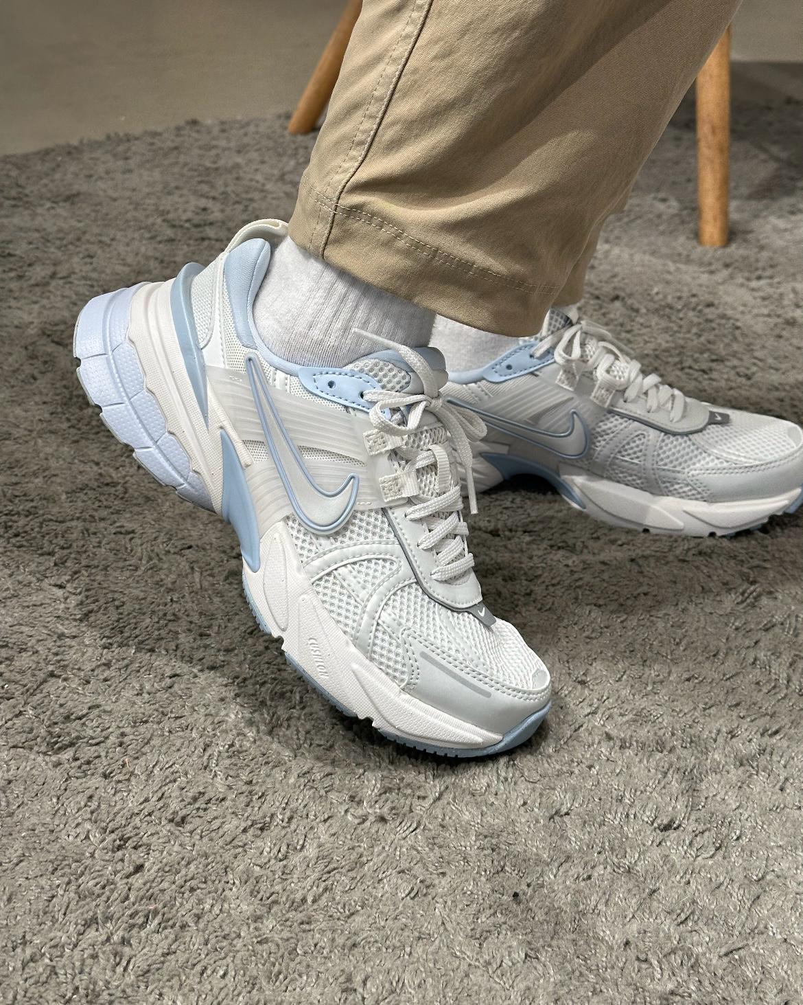 NIKE V2K RUN | SALT BLUE