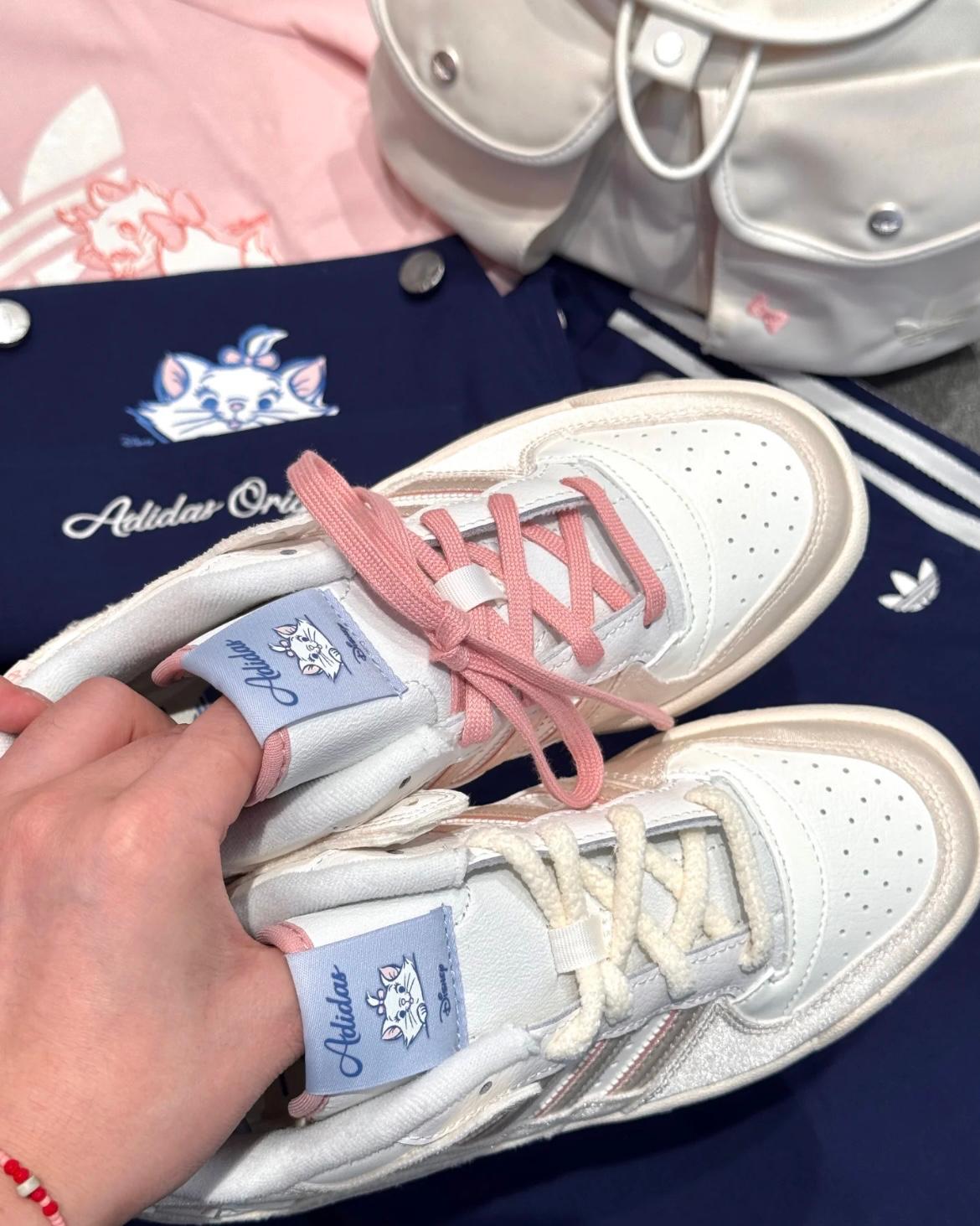 ADIDAS FORUM | DISNEY MARIE