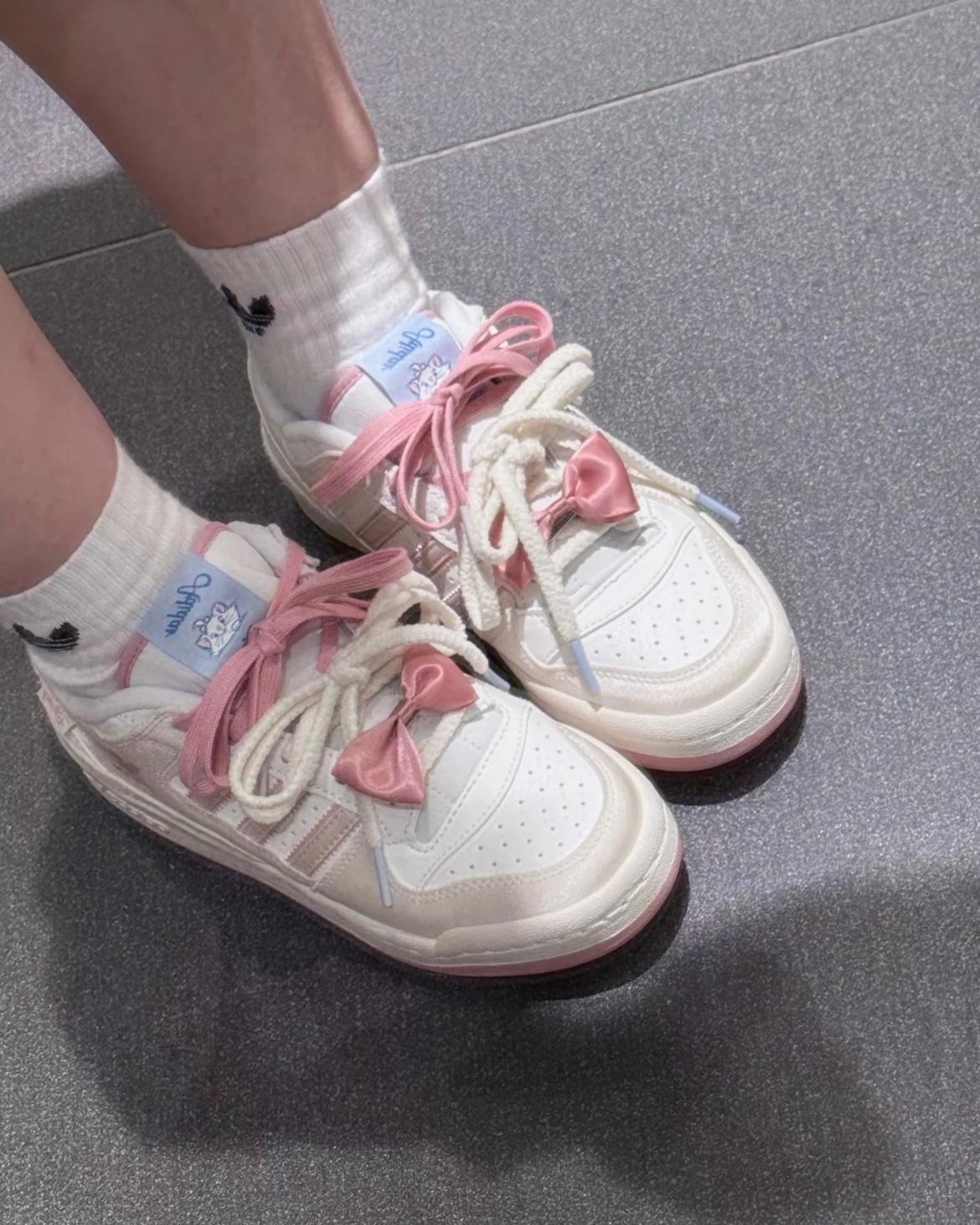 ADIDAS FORUM | DISNEY MARIE