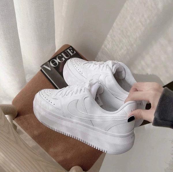 NIKE COURT VISION ALTA | WHITE