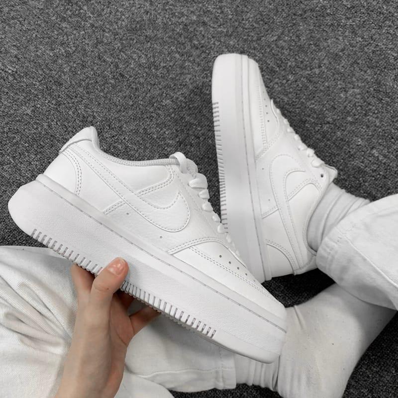 NIKE COURT VISION ALTA | WHITE