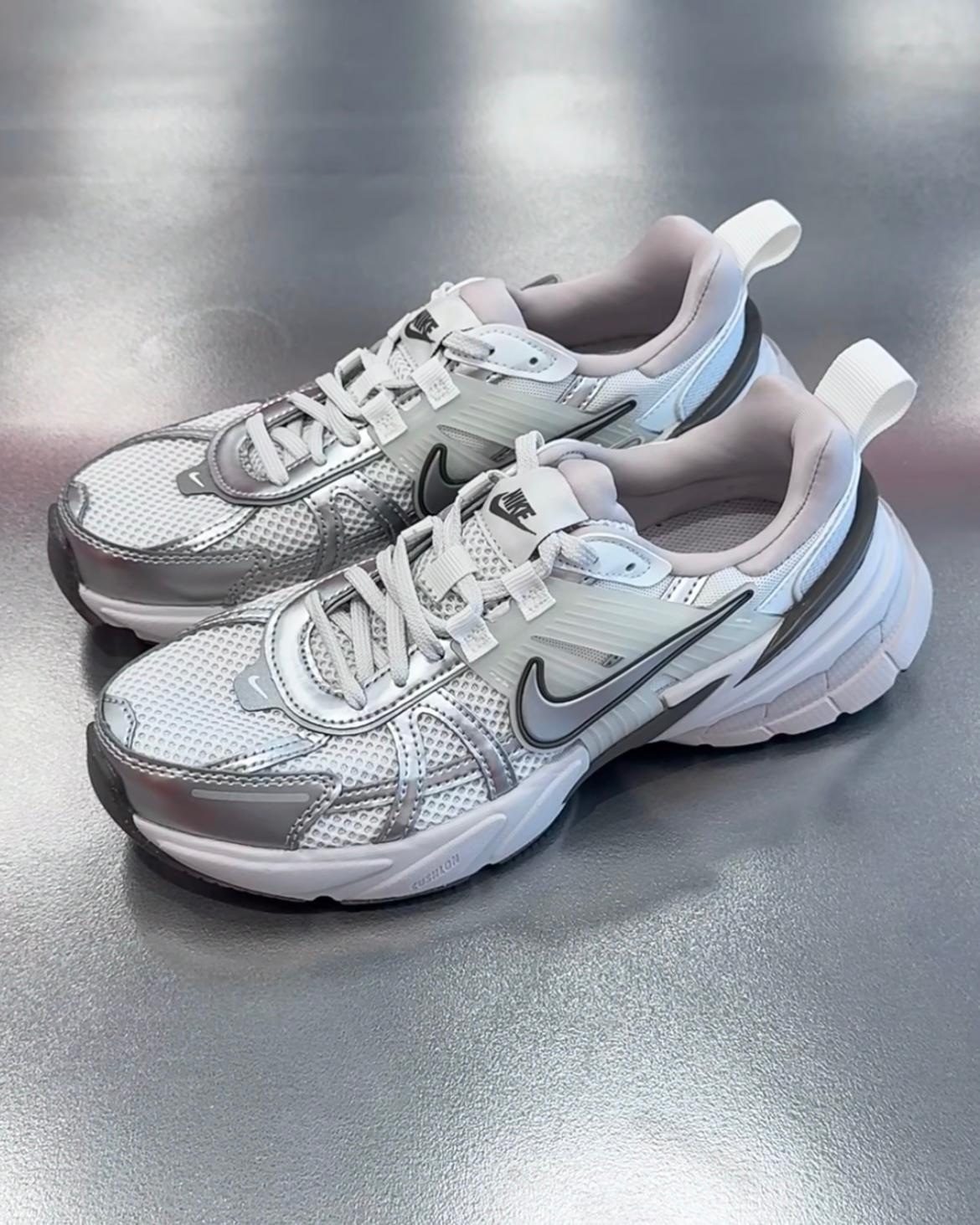 NIKE V2K RUN | PINK BROWN
