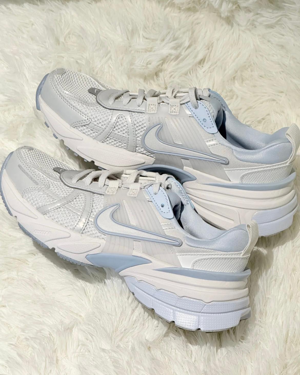 NIKE V2K RUN | SALT BLUE
