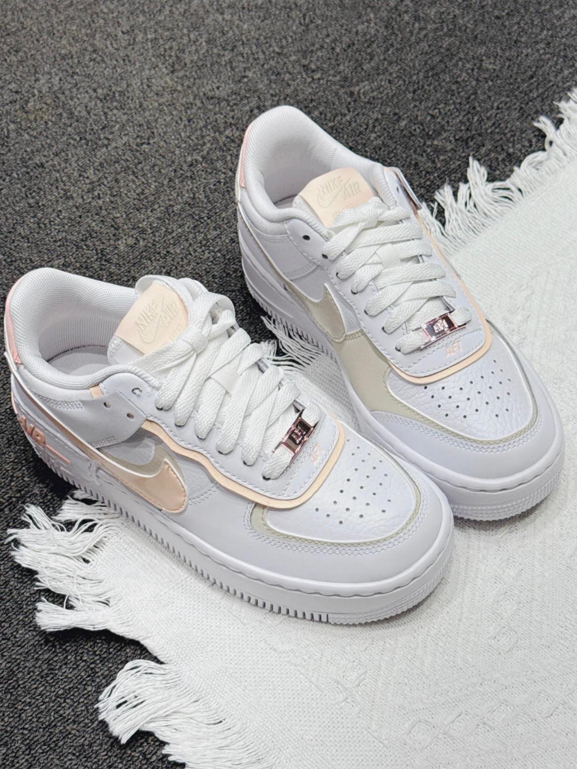 NIKE AIR FORCE SHADOW | PEACH
