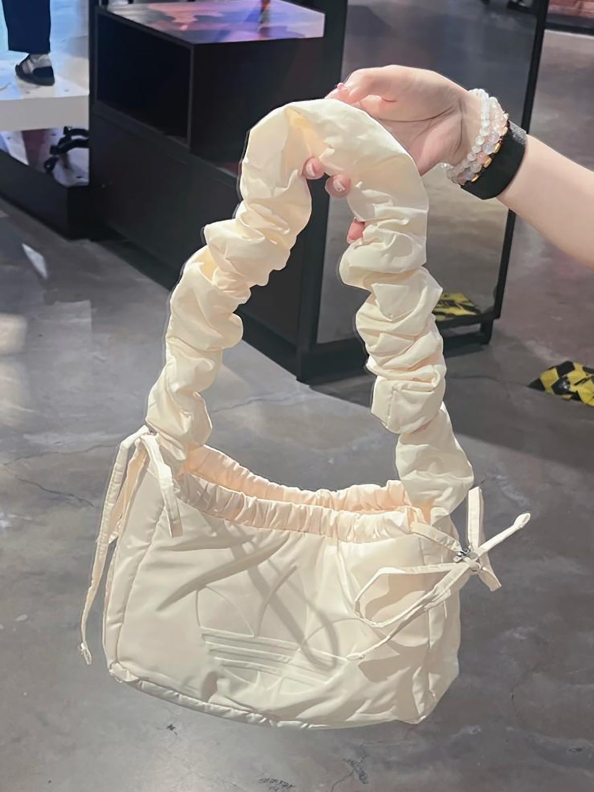 ADIDAS 3WAY SHOULDER BAG ( 皺褶雲朵 ) | 2 COLORS