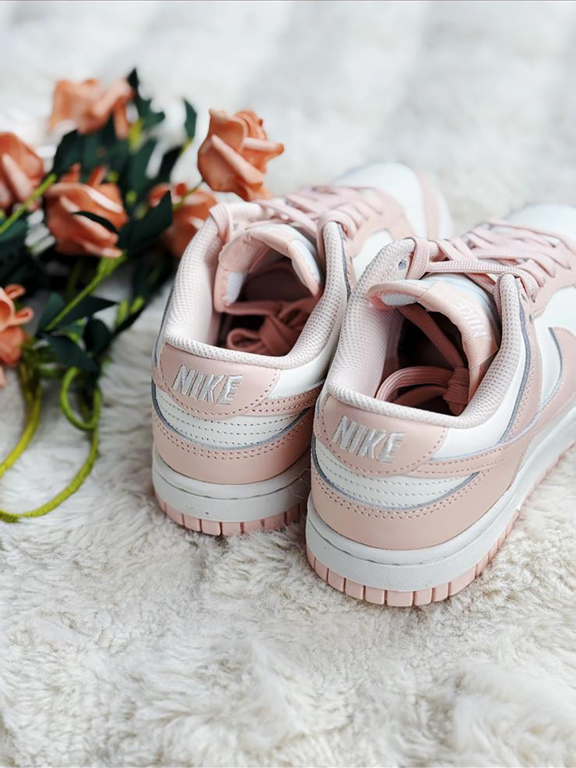 NIKE DUNK LOW | PINK WHITE