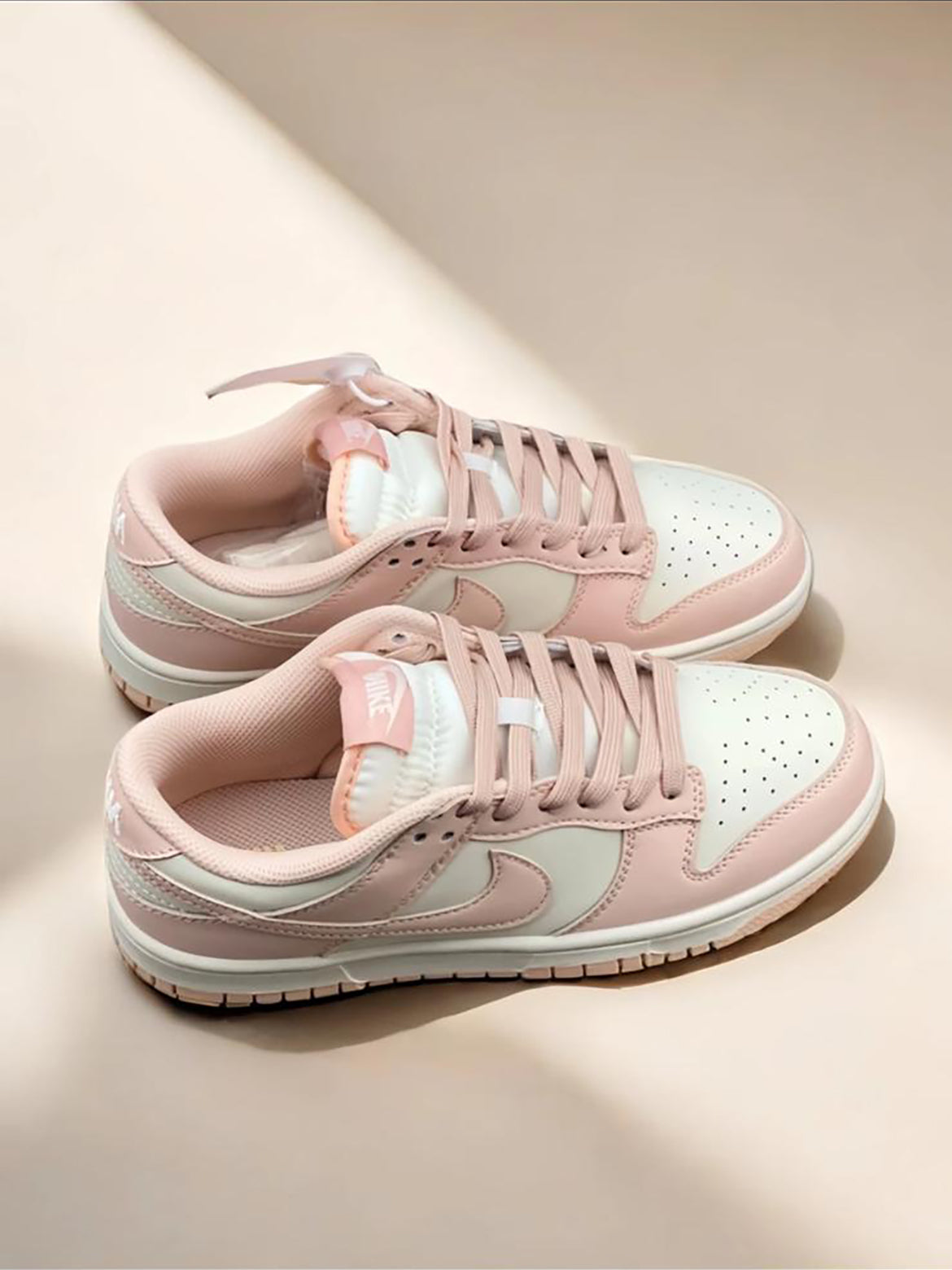 NIKE DUNK LOW | PINK WHITE
