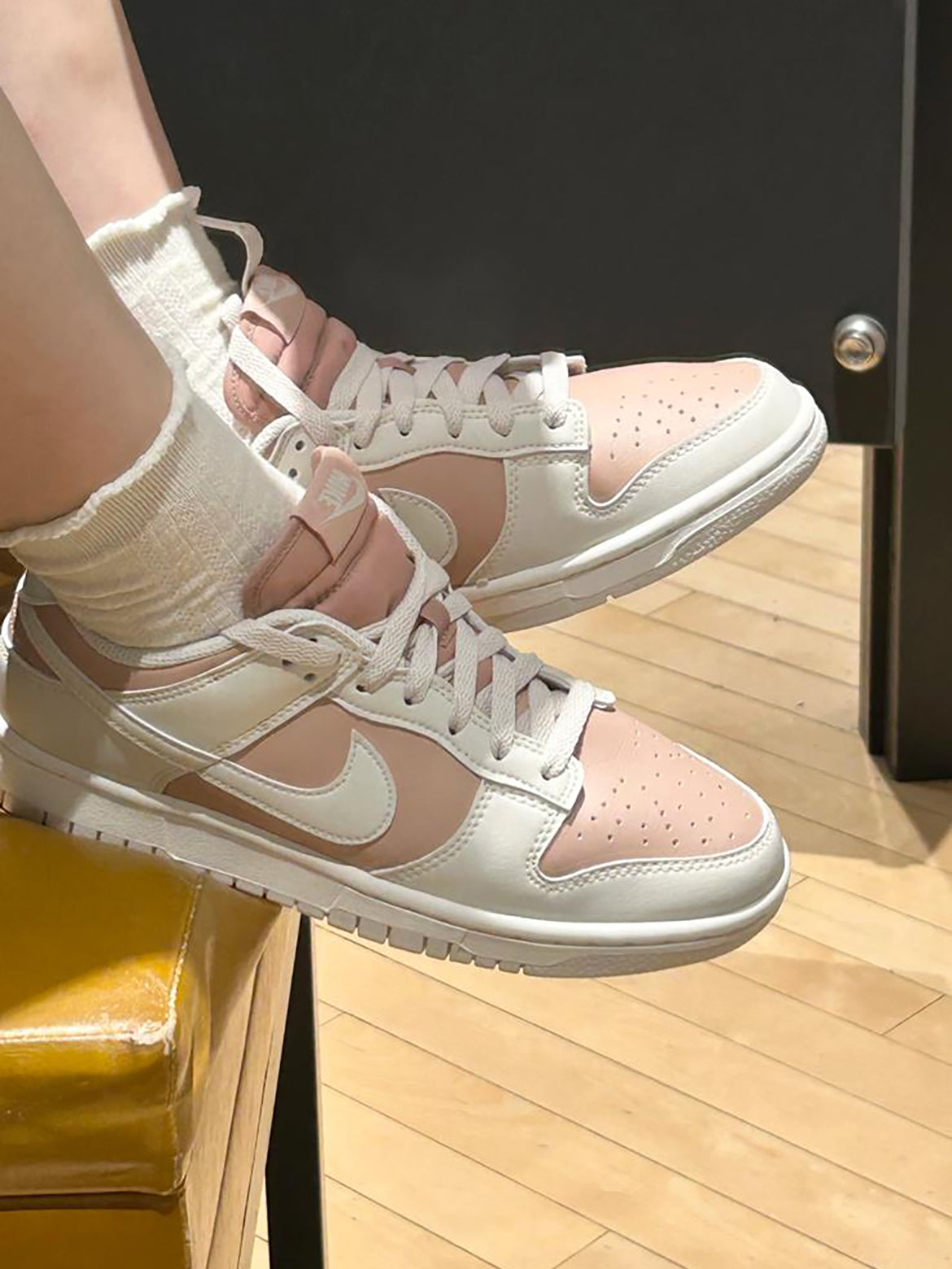 NIKE DUNK LOW | PINK BEIGE