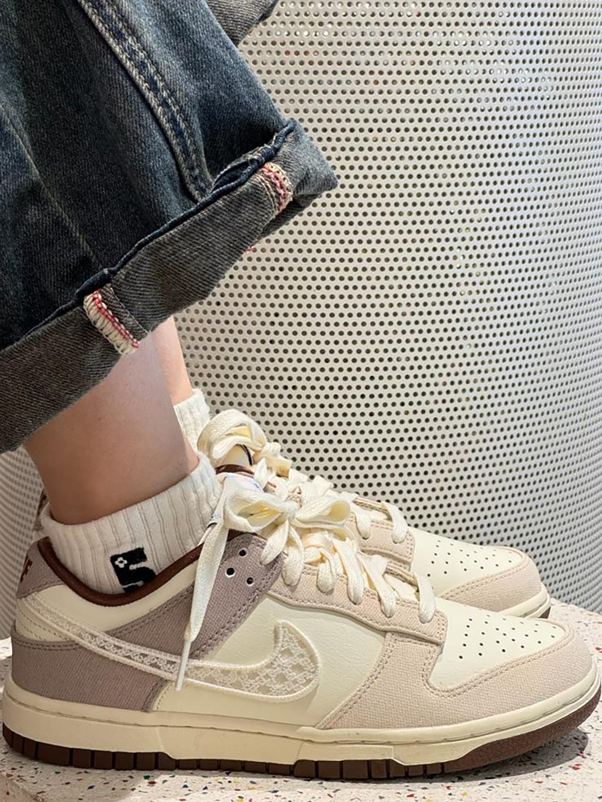 NIKE DUNK LOW | LACE SWOOSH