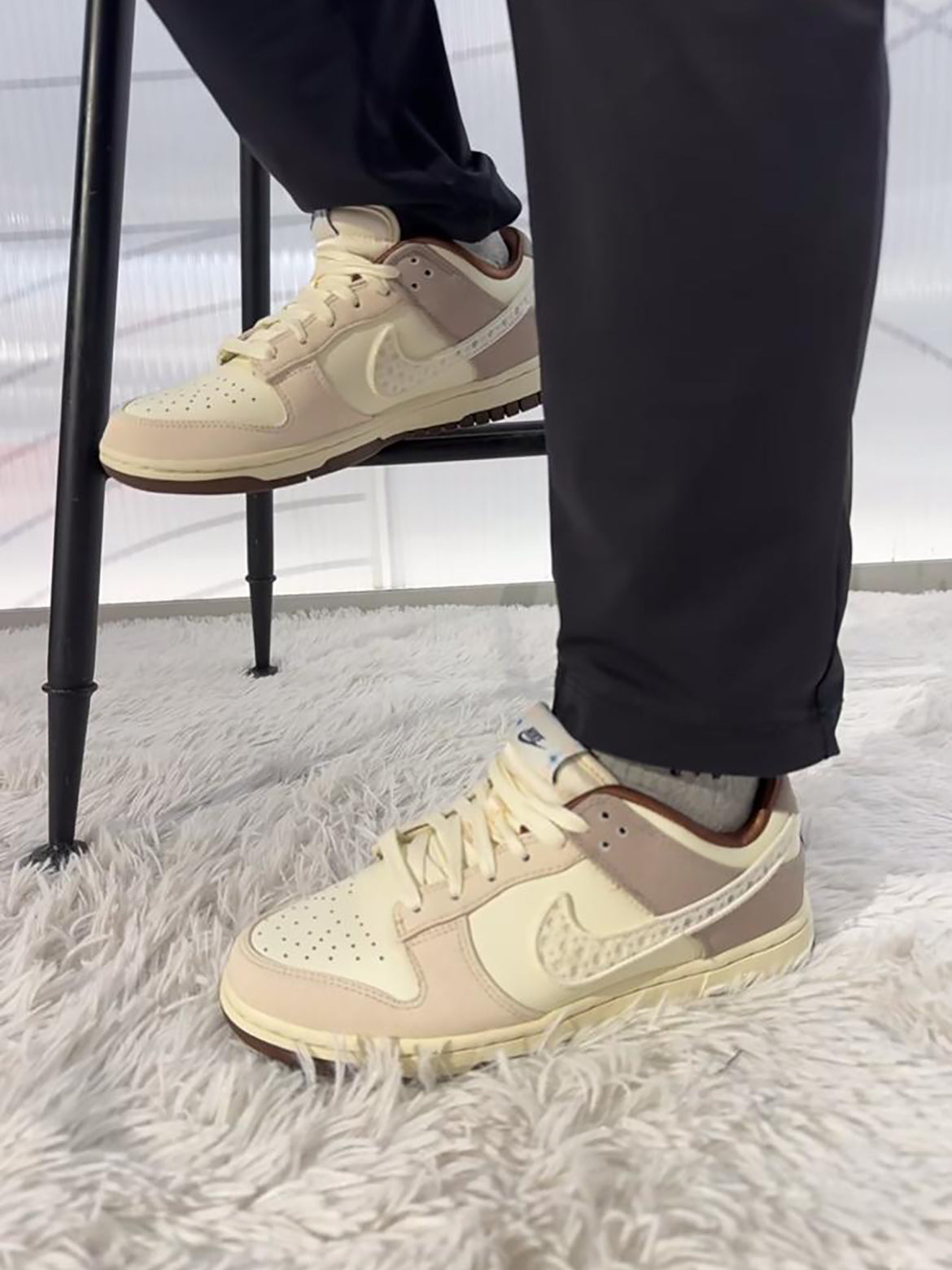 NIKE DUNK LOW | LACE SWOOSH