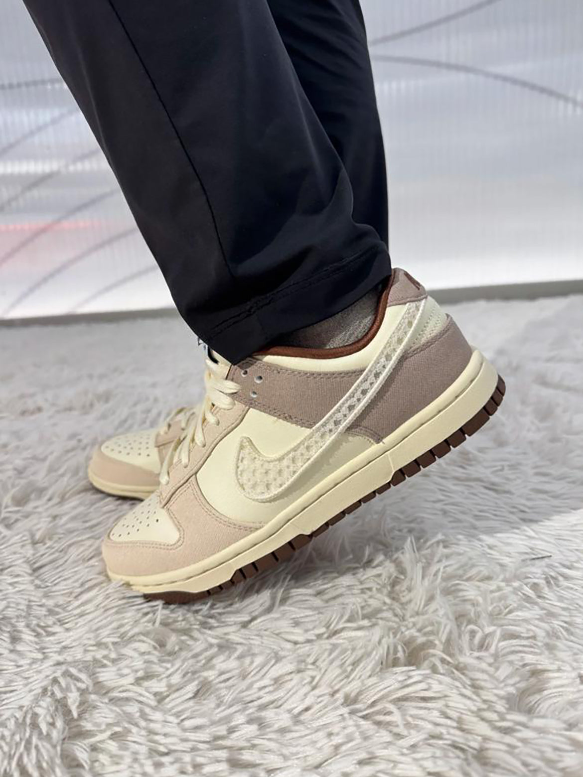 NIKE DUNK LOW | LACE SWOOSH