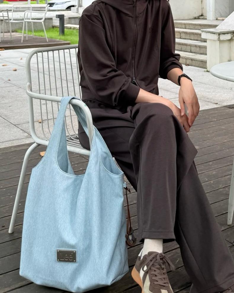 LEE HOBO LARGE BAG | DENIM BLUE