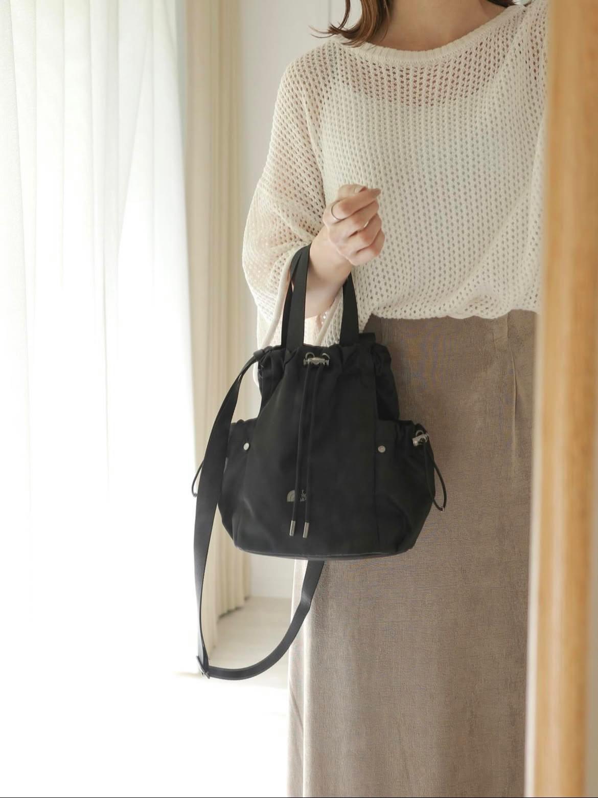 THE NORTH FACE MINI BUCKET BAG | BLACK