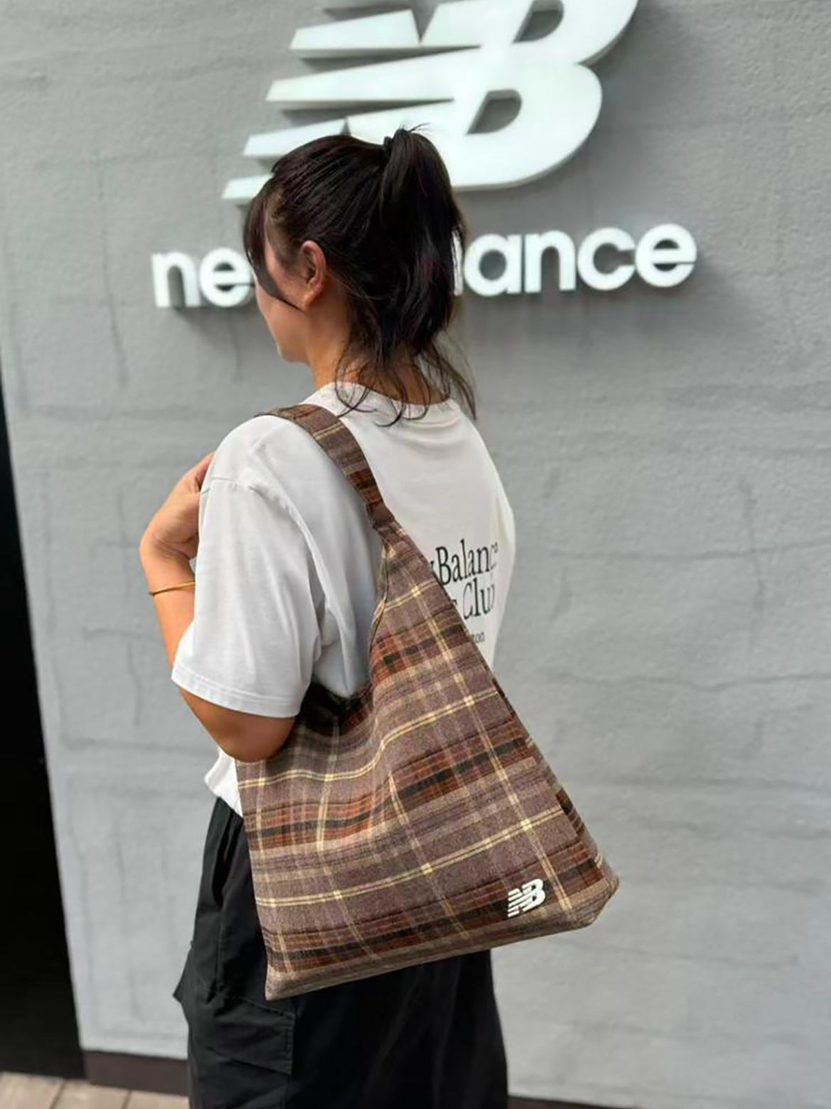 NEW BALANCE 格紋絨布袋