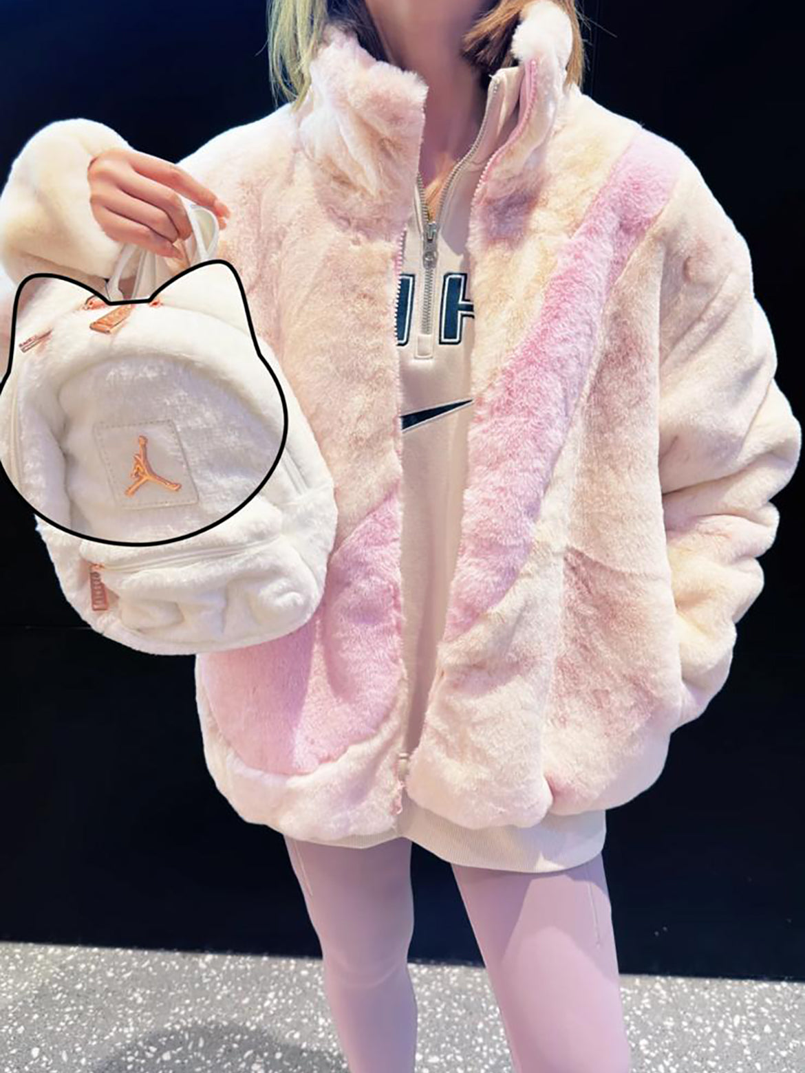 NIKE NSW BIG SWOOSH FUR JACKET ( 滑面毛毛外套 )