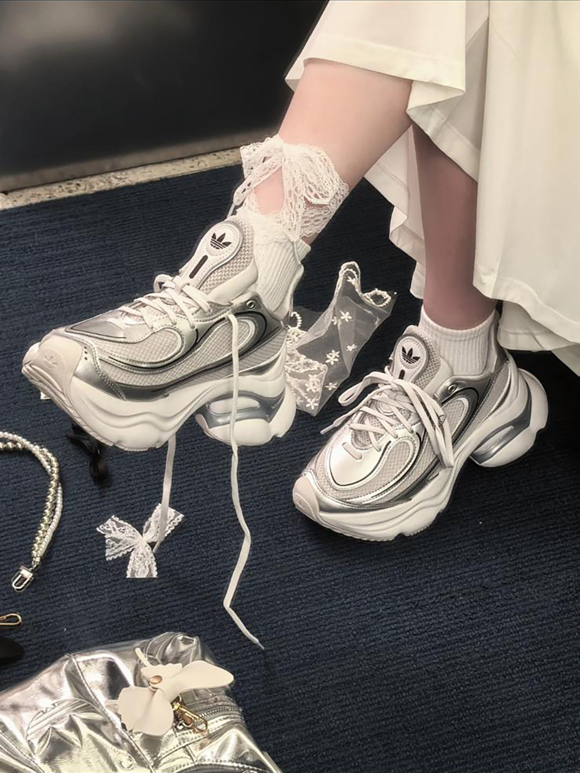 ADIDAS OZVENUZ | SILVER