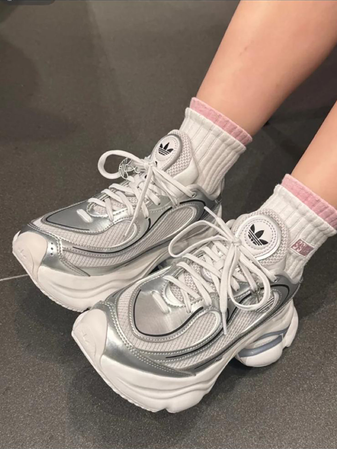 ADIDAS OZVENUZ | SILVER
