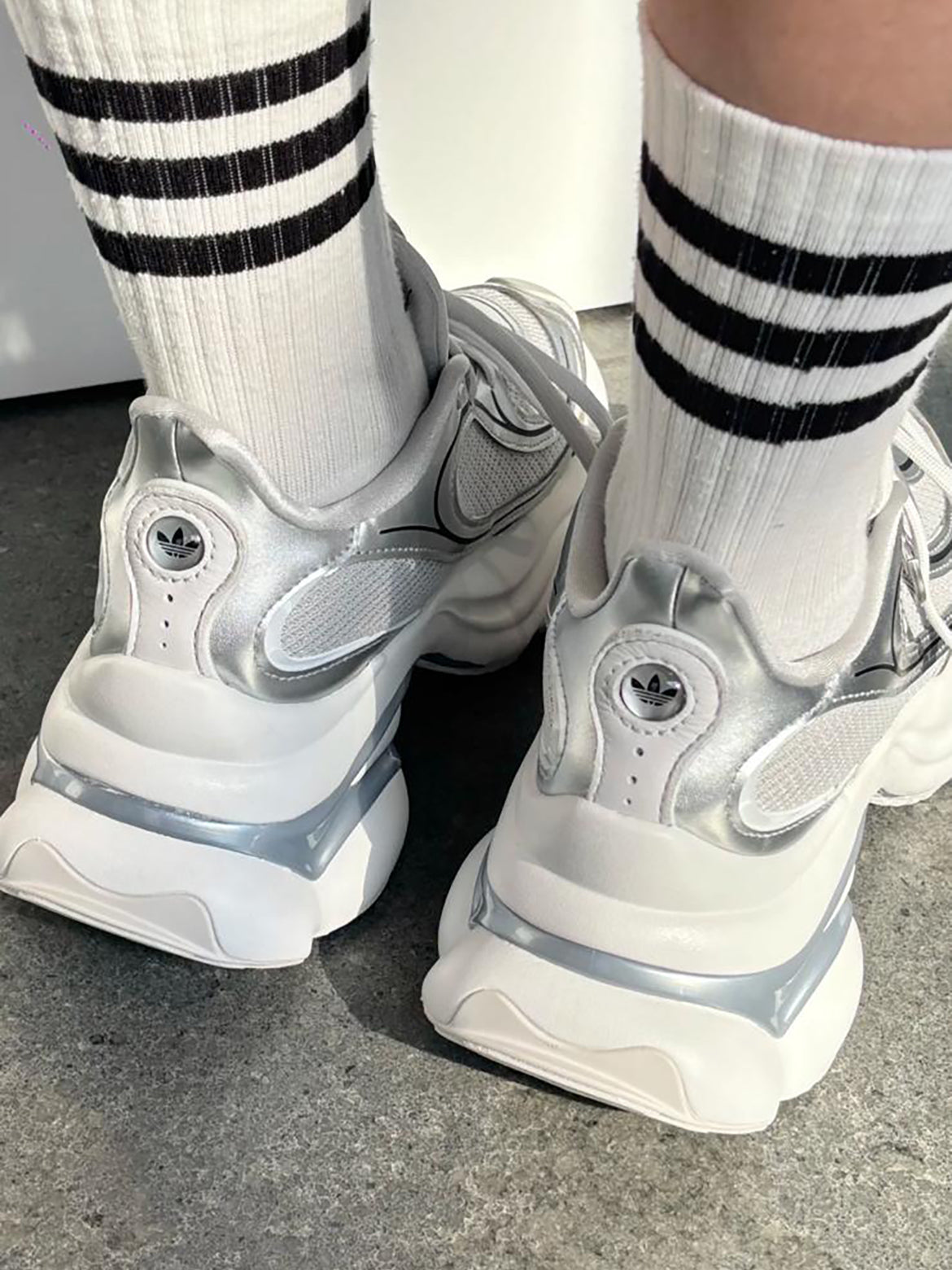 ADIDAS OZVENUZ | SILVER