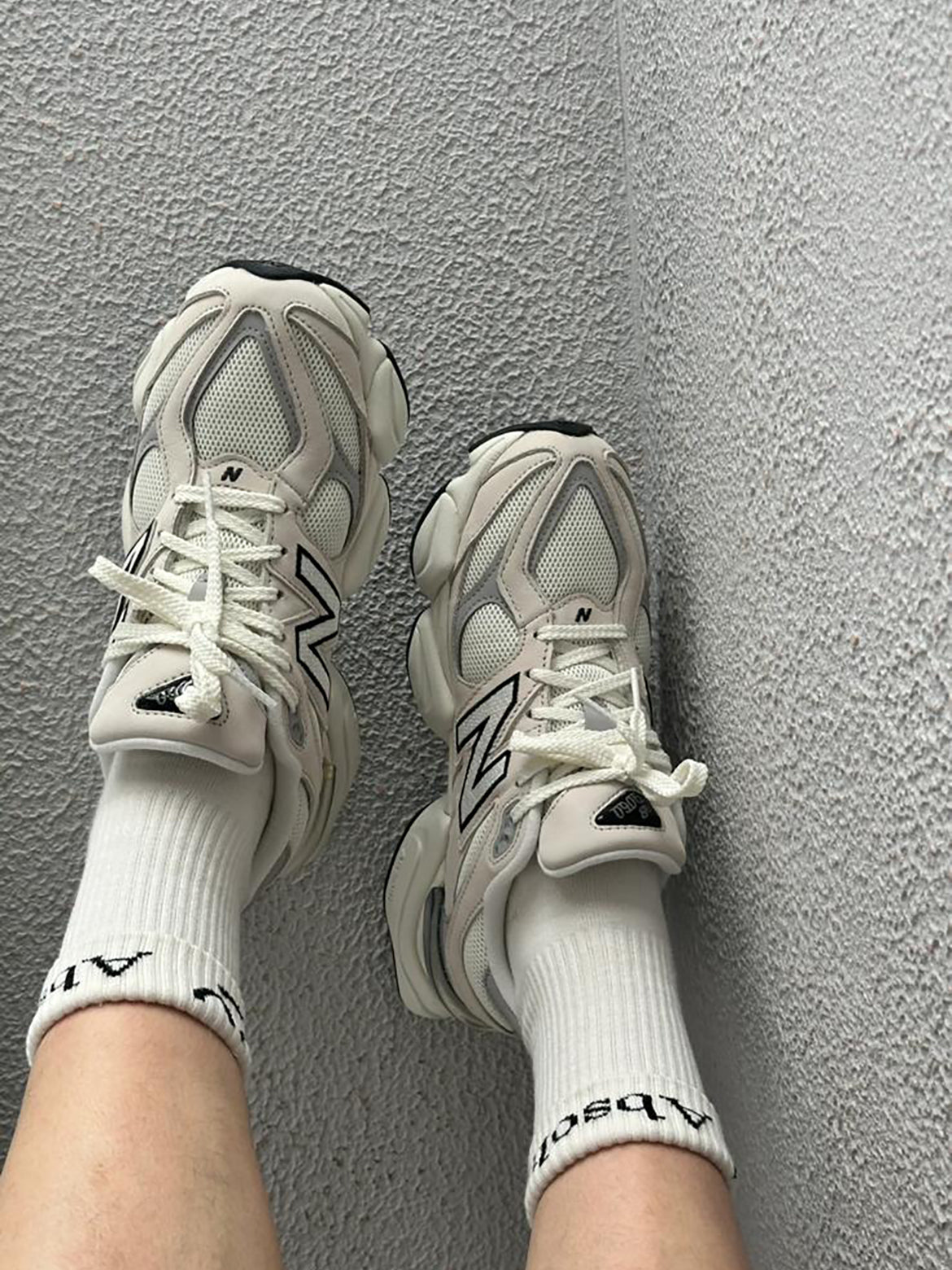 NEW BALANCE 9060 | MILKTEA GREY