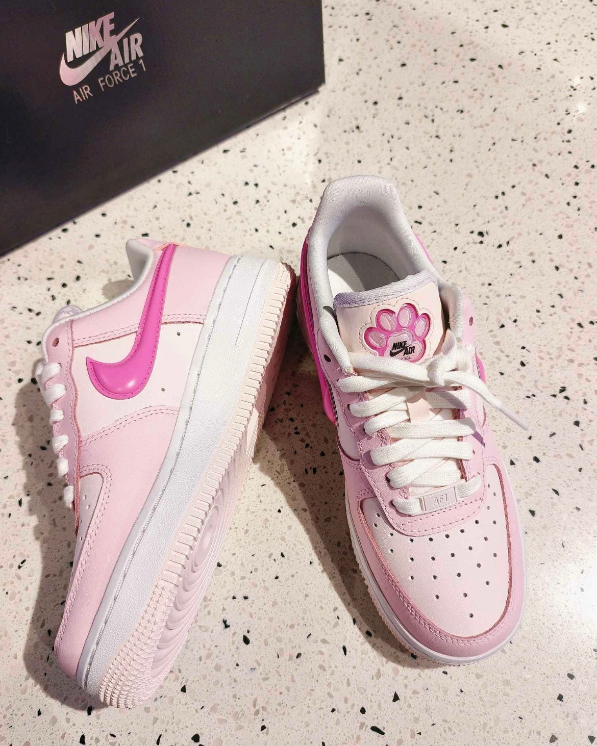 NIKE AIR FORCE 1 | BARBIE PINK