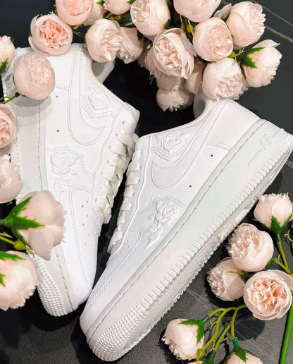 NIKE AIR FORCE 1 | EMBOSSED WHITE ROSE