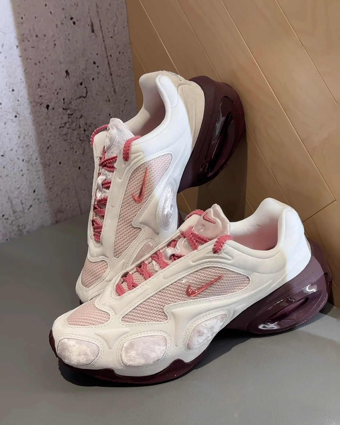 NIKE AIR MAX MUSE | PINK WHITE