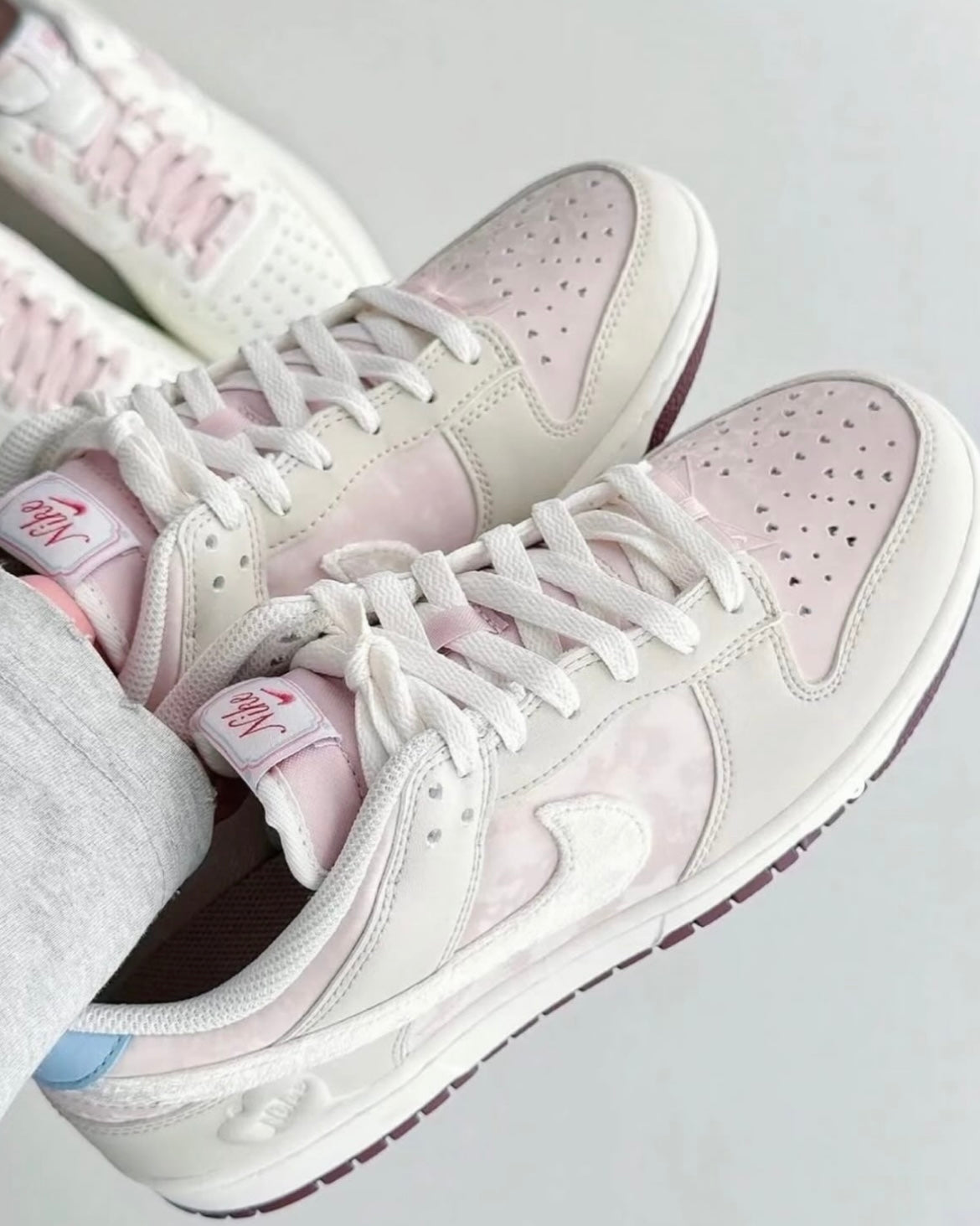 NIKE DUNK LOW HEART RIBBON | PINK WHITE