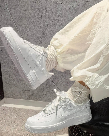 NIKE AIR FORCE 1 | WHITE FLOWER