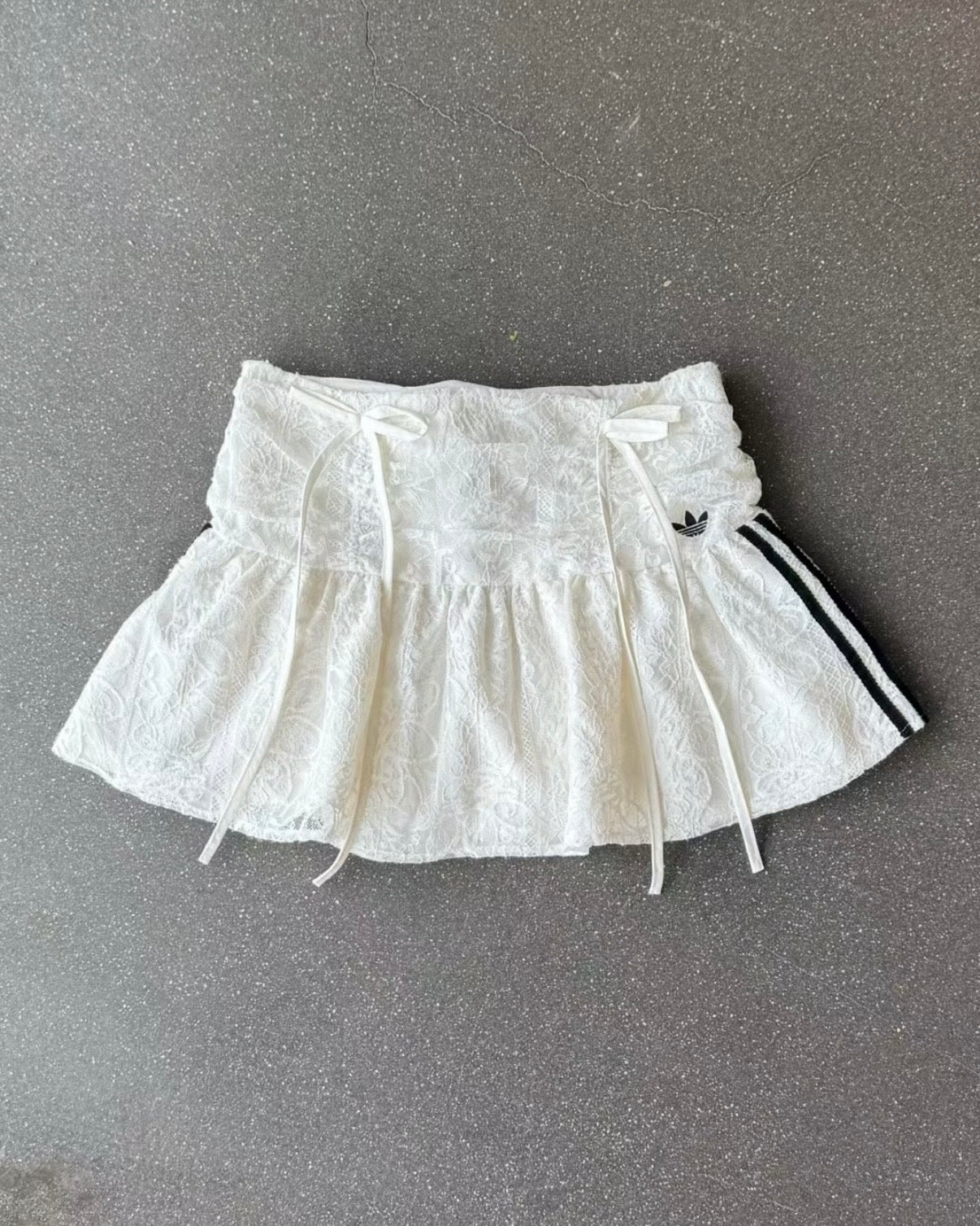ADIDAS LACE 蕾絲短裙 | 2 COLORS