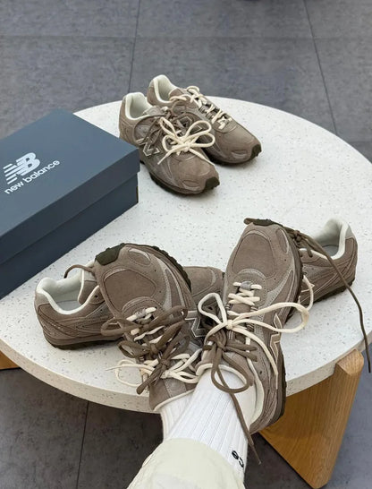 NEW BALANCE 204 | CHOCO