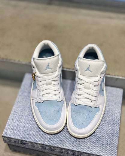 NIKE AIR JORDAN 1 | SKY BLUE