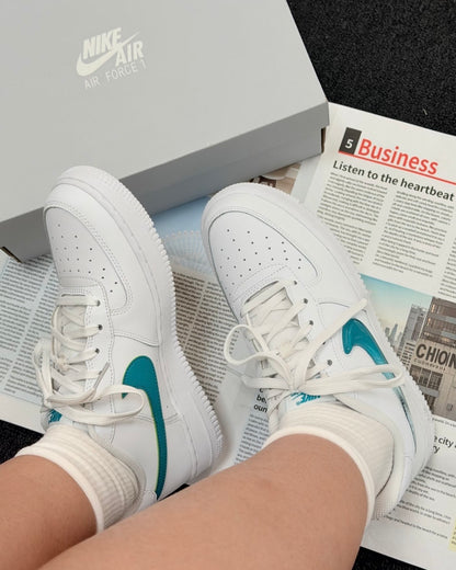 NIKE AIR FORCE 1 GS | JELLY BLUE