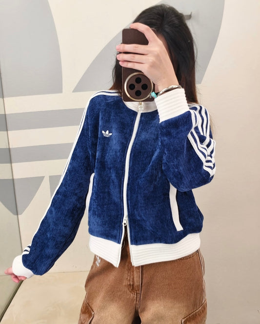 ADIDAS ORIGINALS 絲絨 JACKET | 2 COLORS