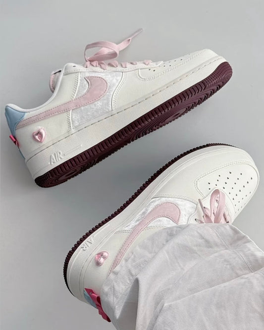 NIKE AIR FORCE 1 RIBBON HEART | PINK WHITE