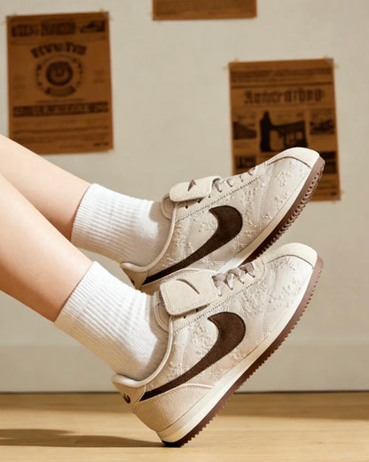 NIKE CORTEZ TXT | RED BEAN
