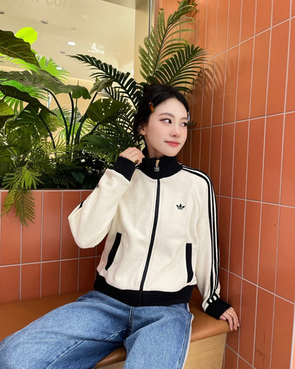 ADIDAS ORIGINALS 絲絨 JACKET | 2 COLORS