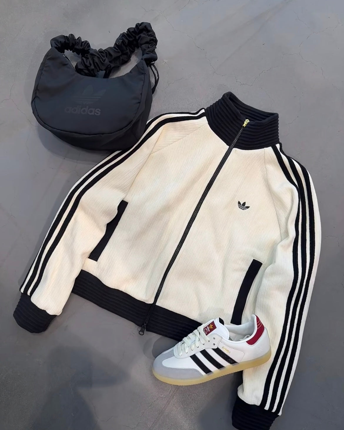 ADIDAS ORIGINALS 絲絨 JACKET | 2 COLORS
