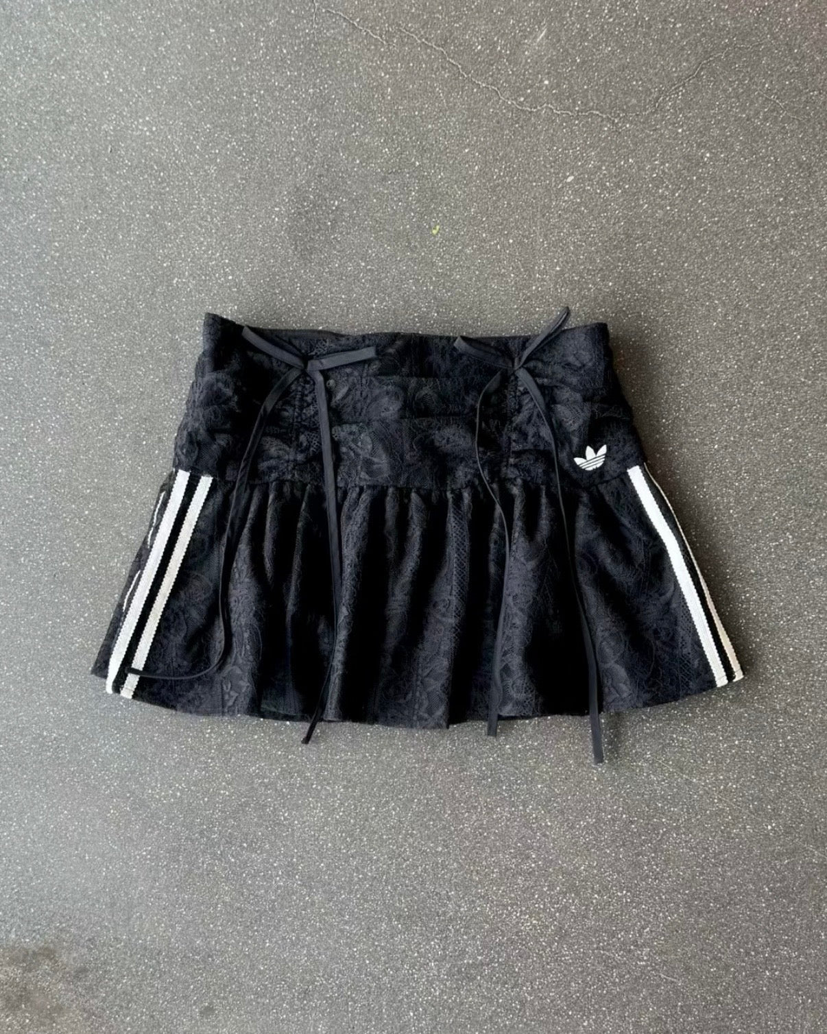 ADIDAS LACE 蕾絲短裙 | 2 COLORS