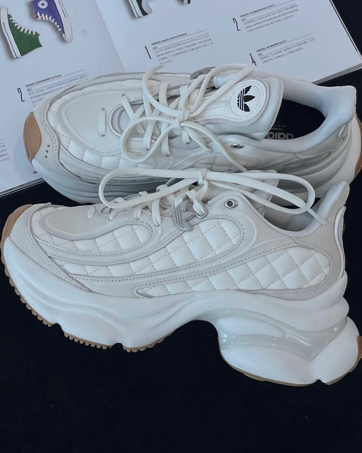 ADIDAS OZVENUZ | CREAM CHECKERED 小香風