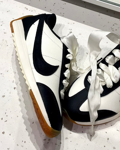 NIKE PACIFIC LTR | BLACK WHITE