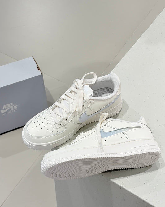 NIKE AIR FORCE 1 GS | JELLY BEIGE