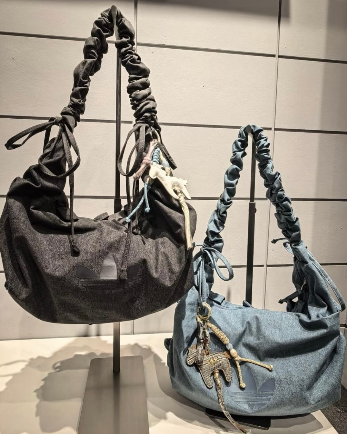 ADIDAS DENIM 雲朵袋 | 2 COLORS