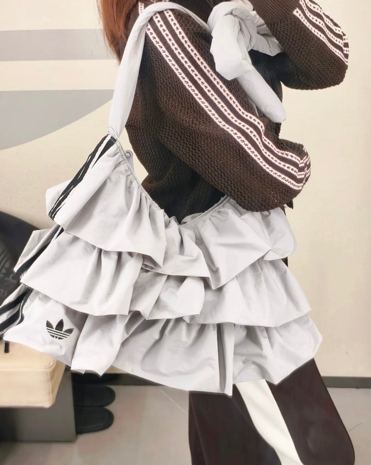 ADIDAS 百摺雲朵袋 | GREY